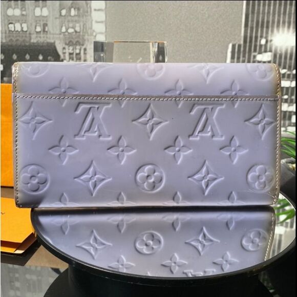 Authentic Louis Vuitton Monogram Vernis Portefeiulle Sarah Wallet - Picture 8 of 14